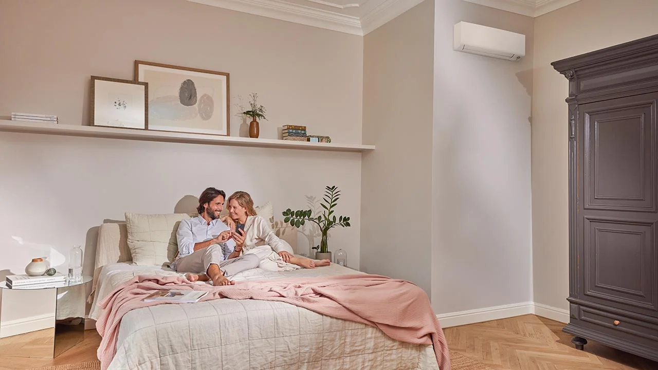 Daikin vs AUX: čestné porovnanie pre byty 2026